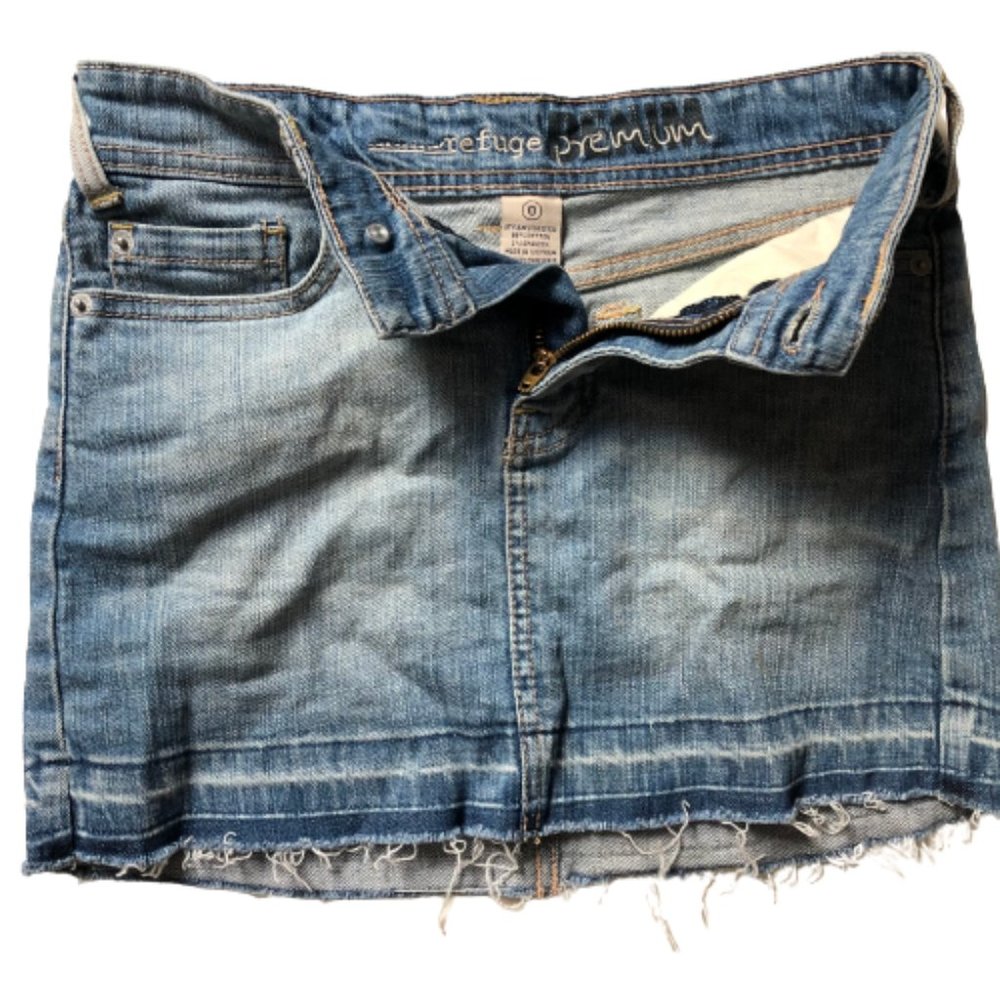 Refuge Jean Distressed Skirt Size 0